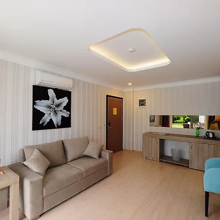 Delita Turkbuku Otel 2*