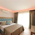 Delita Turkbuku Otel 2*